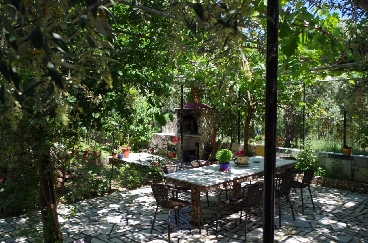 Garden Guesthouse Skála Kallirákhis 外观 照片